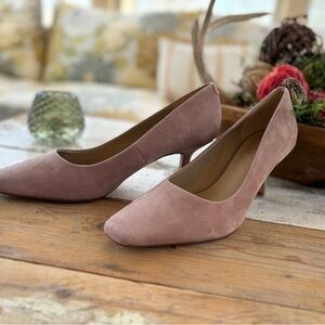 Elegant Suede Women's Pumps